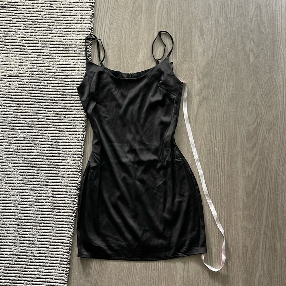 MISSGUIDED black slip dress